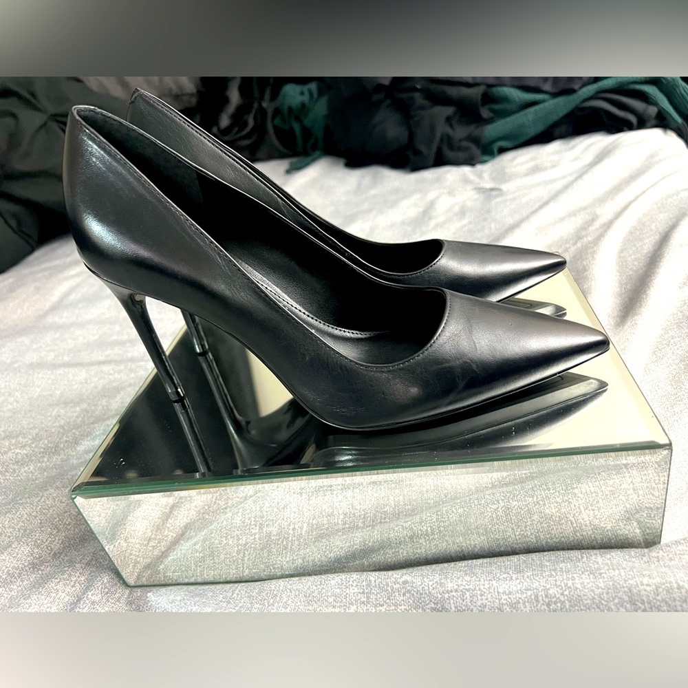 New Calvin Klein leather Stilettos size 8